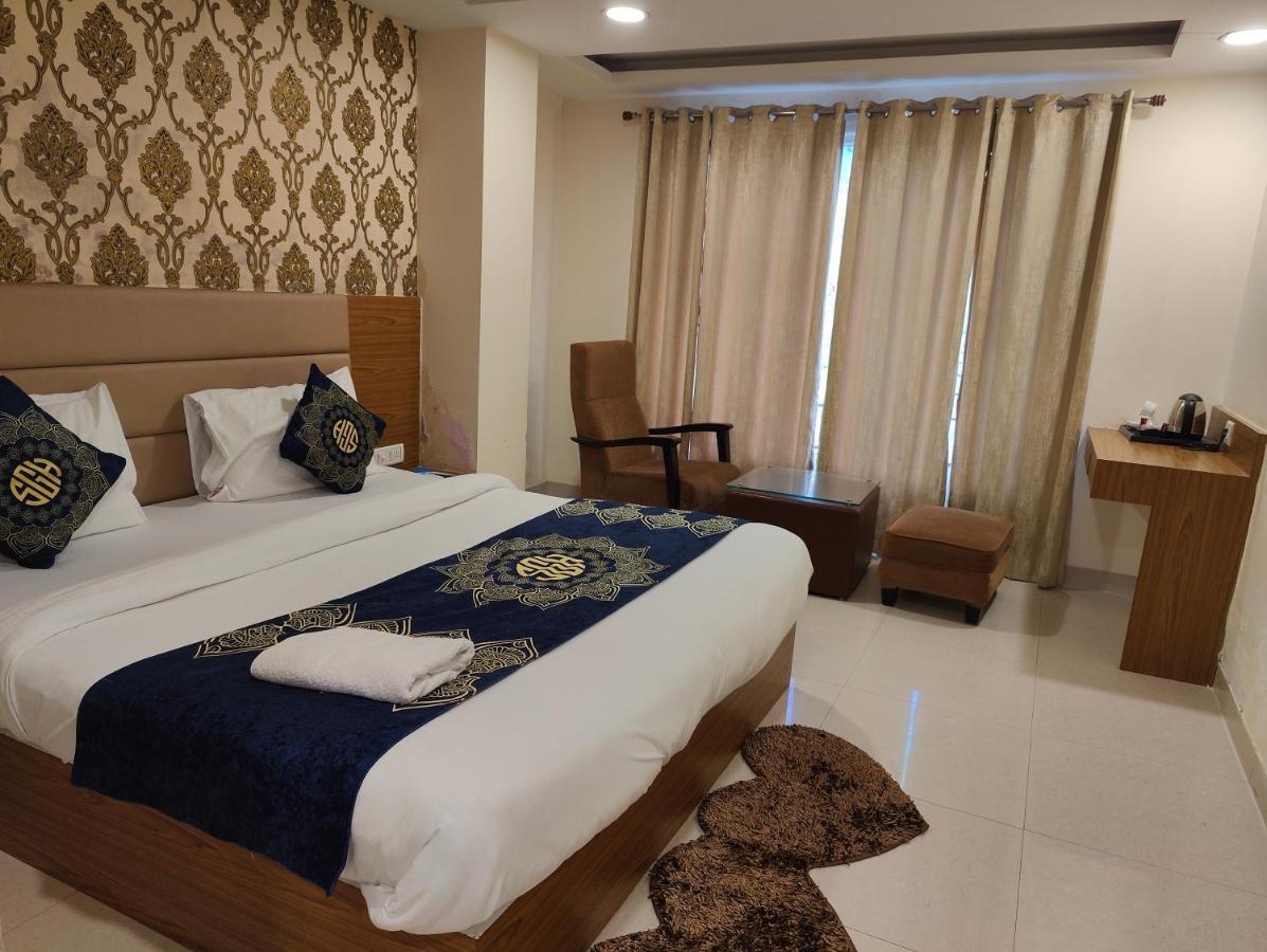 Hotel Ronit Royal Delhi Airport By D'Capitol Nueva Delhi Exterior foto