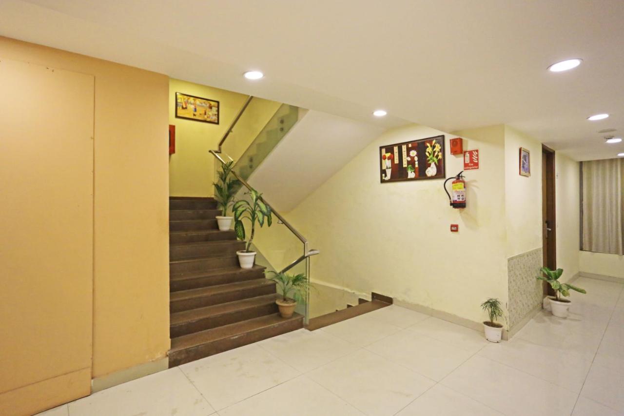 Hotel Ronit Royal Delhi Airport By D'Capitol Nueva Delhi Exterior foto