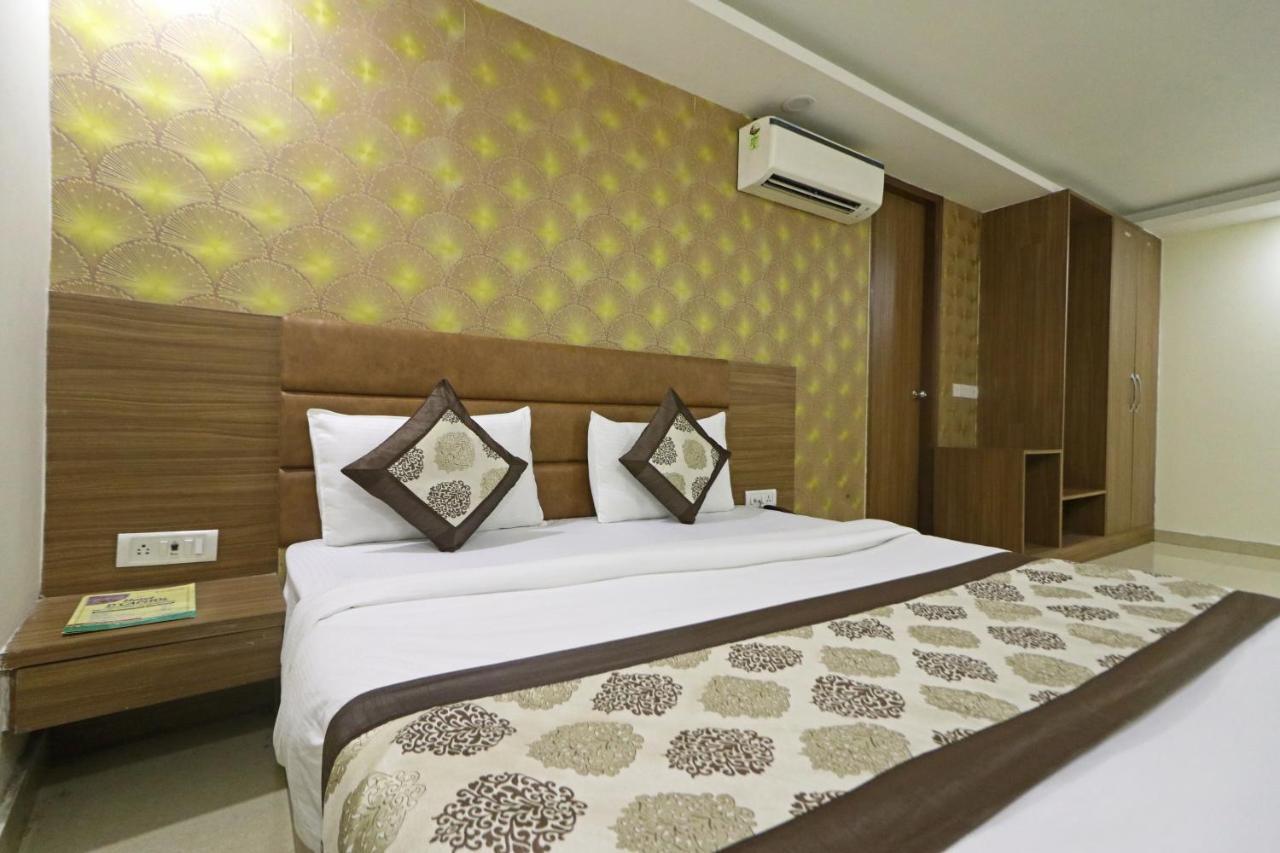 Hotel Ronit Royal Delhi Airport By D'Capitol Nueva Delhi Exterior foto