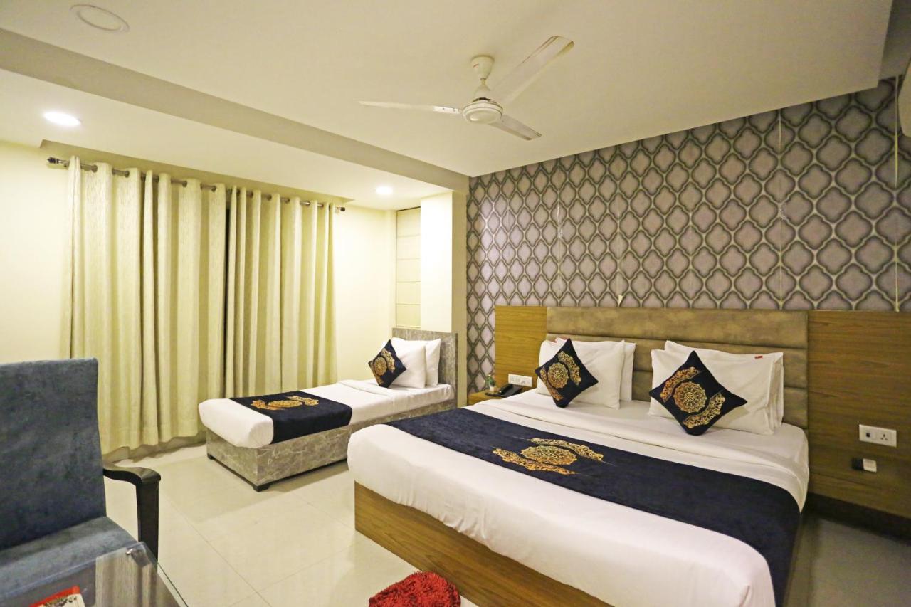 Hotel Ronit Royal Delhi Airport By D'Capitol Nueva Delhi Exterior foto